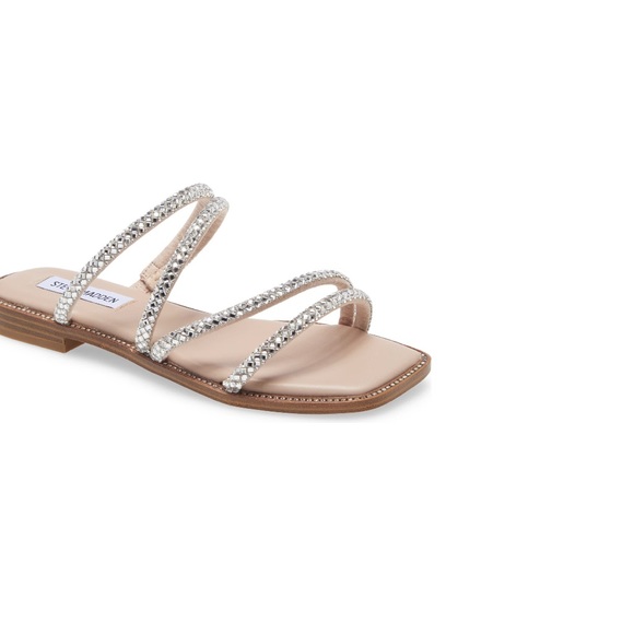Women’s Steve Madden Sandals Flats.  Perfect for summer wedding! - Picture 4 of 5